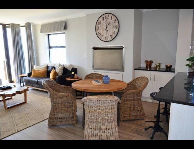 2 BEDROOM HOUSE FOR SALE IN DA NOVA